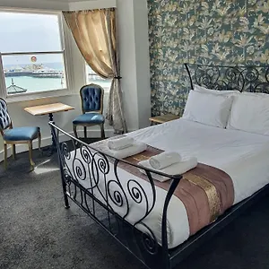 New Madeira Seafront 3* Hove